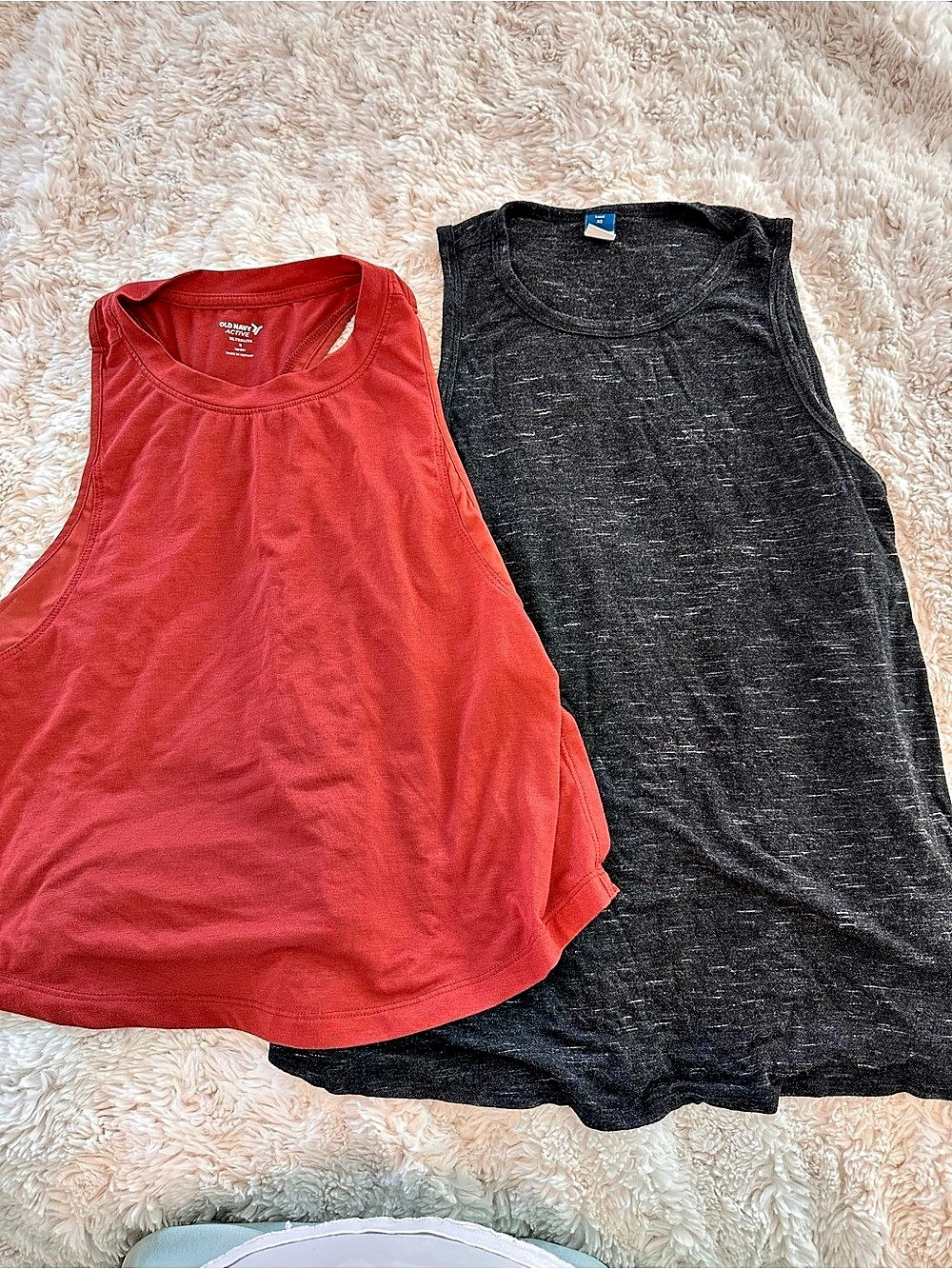 Old Navy Active Ultralite & Luxe Tank Tops Red & Gray XS
